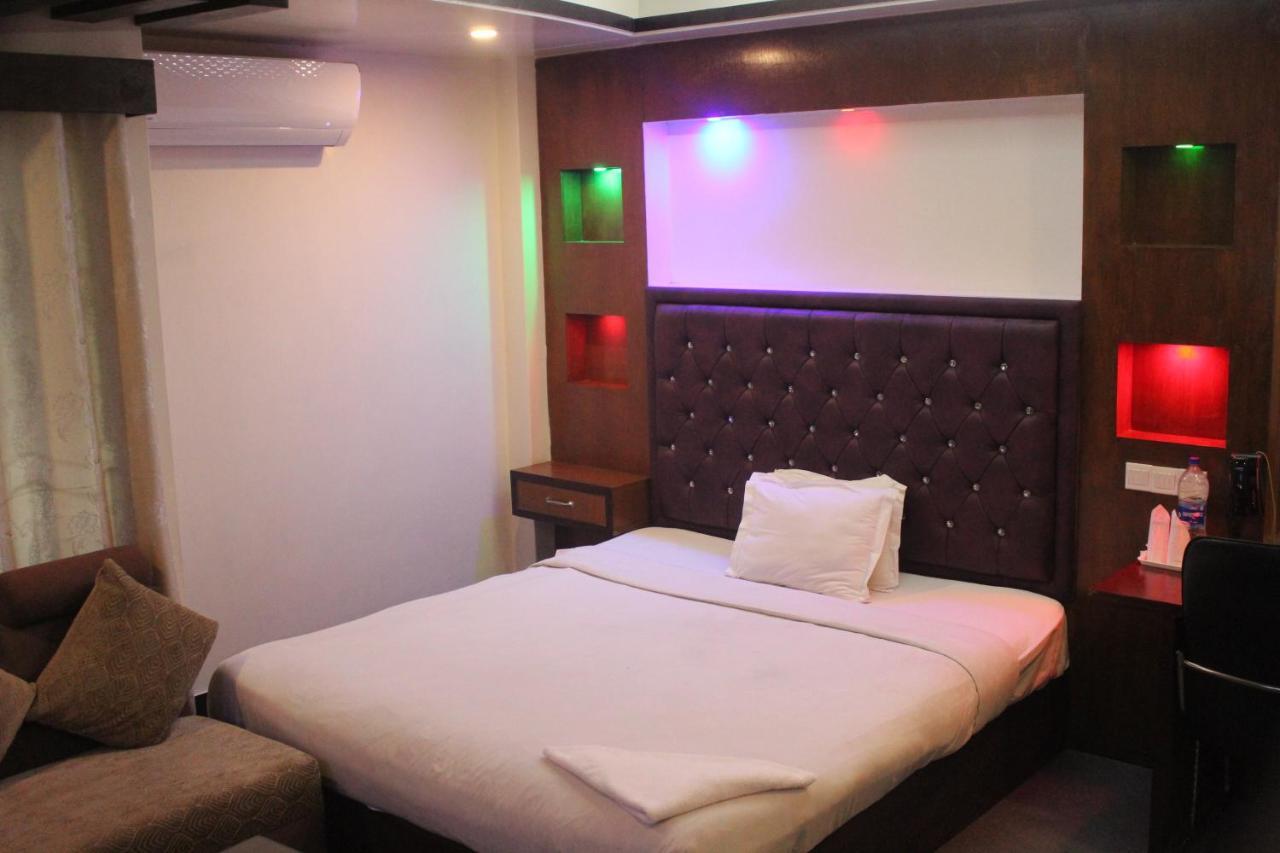 Hotel Blue Bird Dhaka Eksteriør bilde