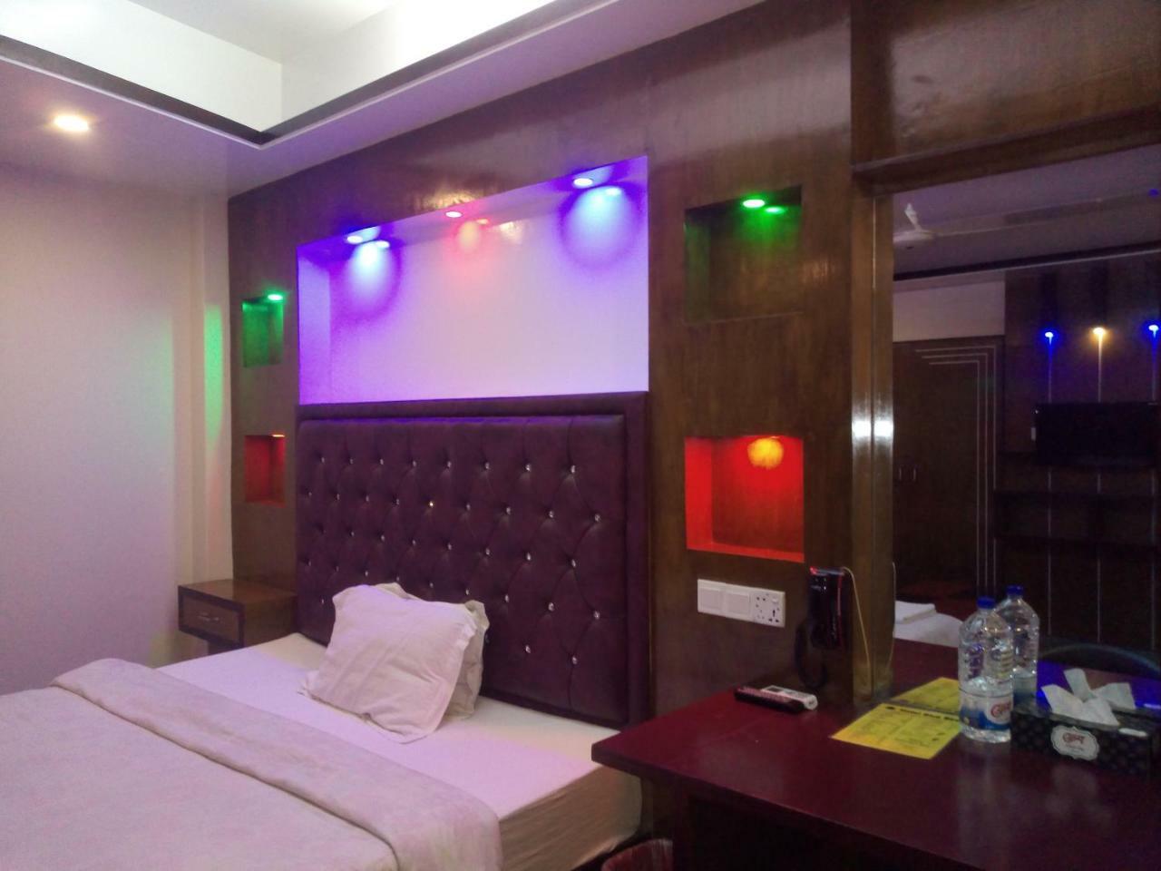 Hotel Blue Bird Dhaka Eksteriør bilde