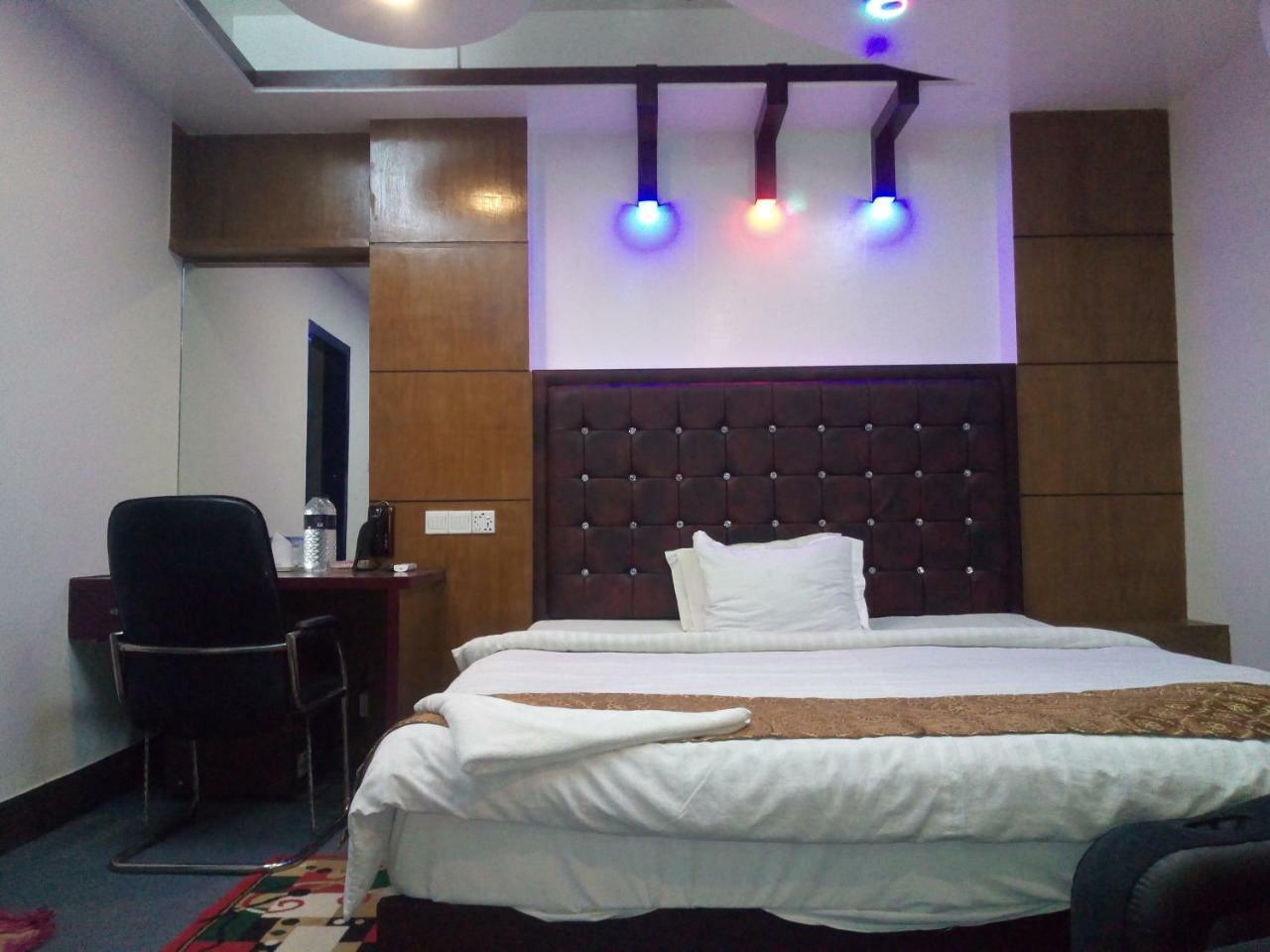 Hotel Blue Bird Dhaka Eksteriør bilde